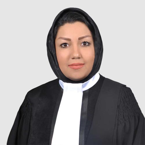 وکیل پایه دادگستری با بیش از 12 سال سابقه قضایی